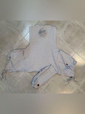 KidCuteTure Sz 10 grey white striped Dress & Capris